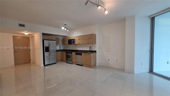 Foto del edificio - 350 S Miami Ave