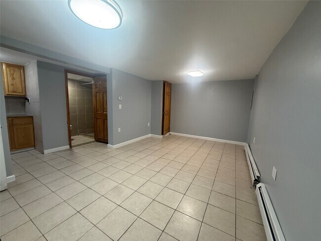 Foto del edificio - 337 1/2 Riverside Dr