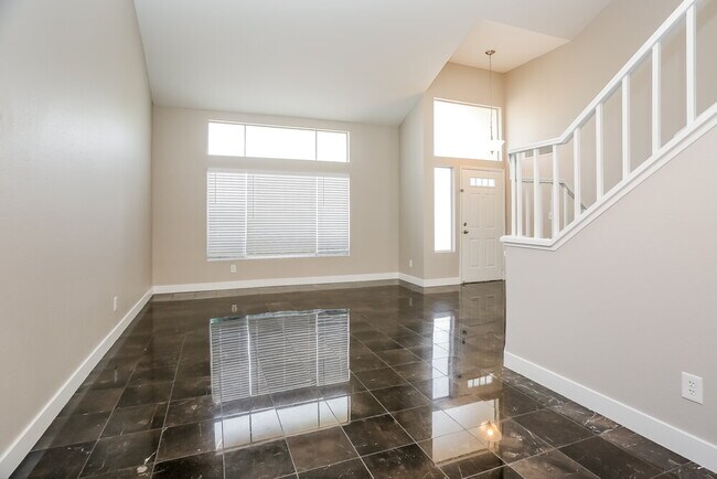 Building Photo - 1423 Grey Knoll Cir