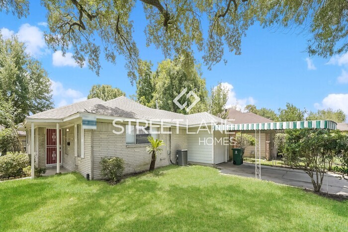 Primary Photo - Charming 3 Bedroom in Houston!