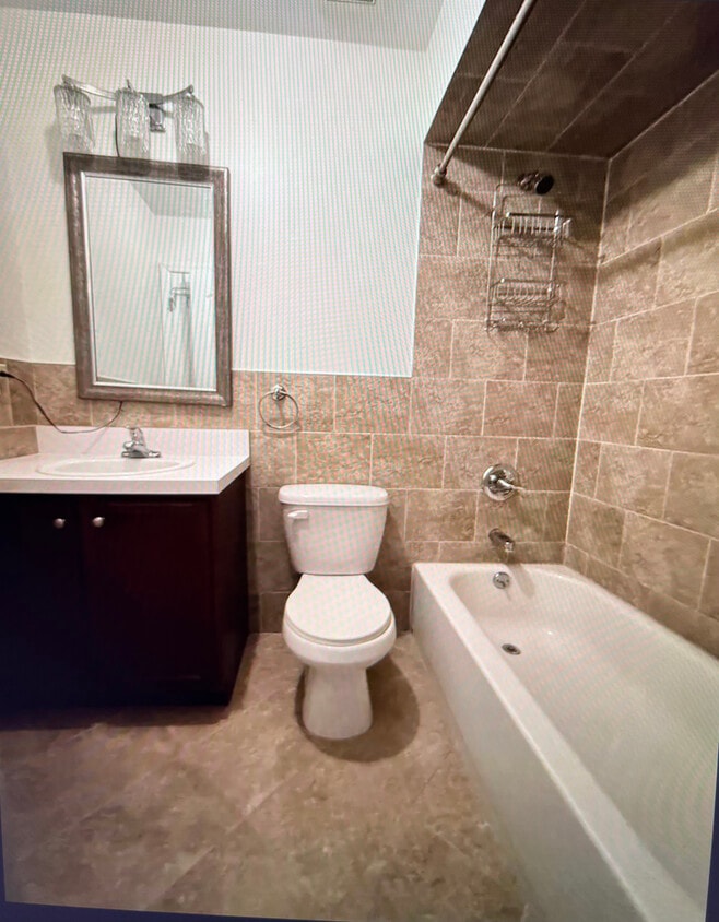 Building Photo - 15 Stalie Ct