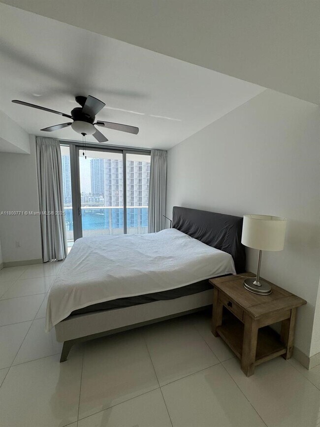 Foto del edificio - 200 Biscayne Blvd Way