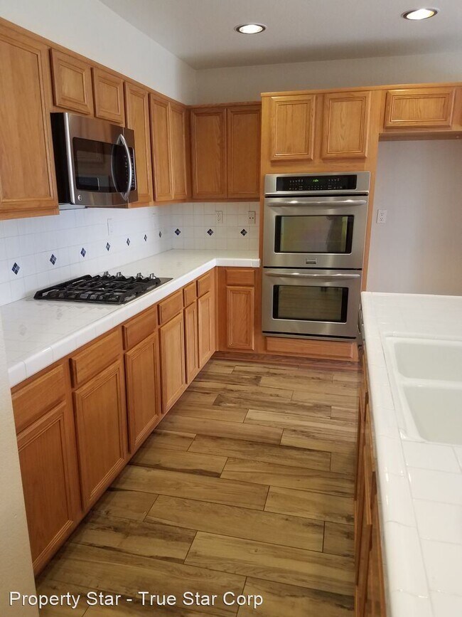 Building Photo - 3 br, 2 bath House - 913 Michelle Lane