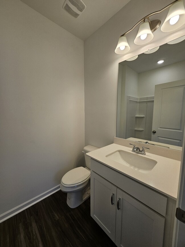 Building Photo - 129 Rosebush Ln