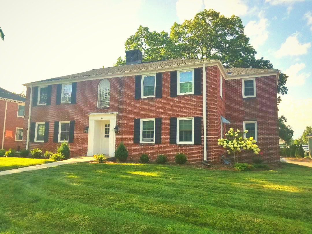 Primary Photo - School Street Apartments