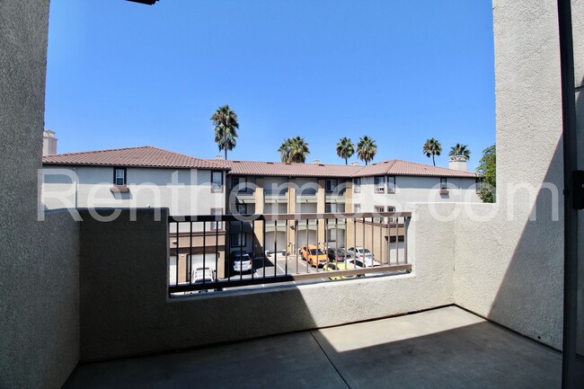 Building Photo - Mission Valley, 2186 Gill Village Wy #711,-All Appliances included! Central AC, Community Pool / ...