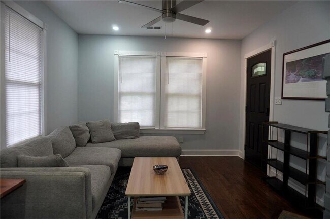 Foto del edificio - 551 Culberson St SW