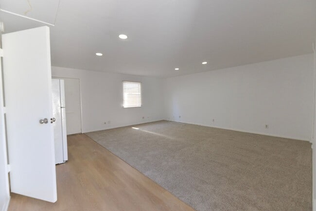 Building Photo - 217 Avenida Cabrillo