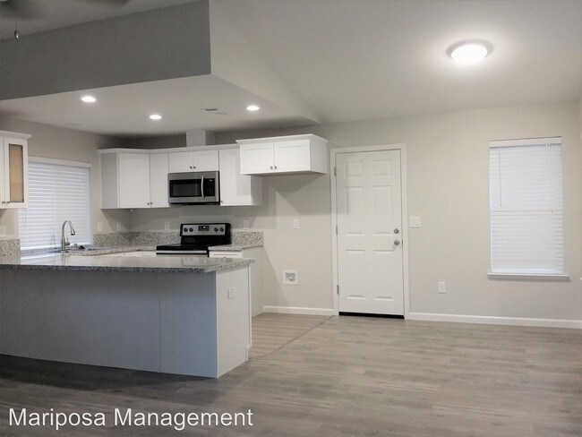 Building Photo - 7673 Windbridge Dr