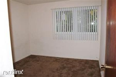 Building Photo - 6407 Everall Ave