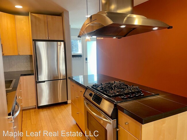 Building Photo - 3 br, 2.5 bath House - 126 19th Ave East, ...