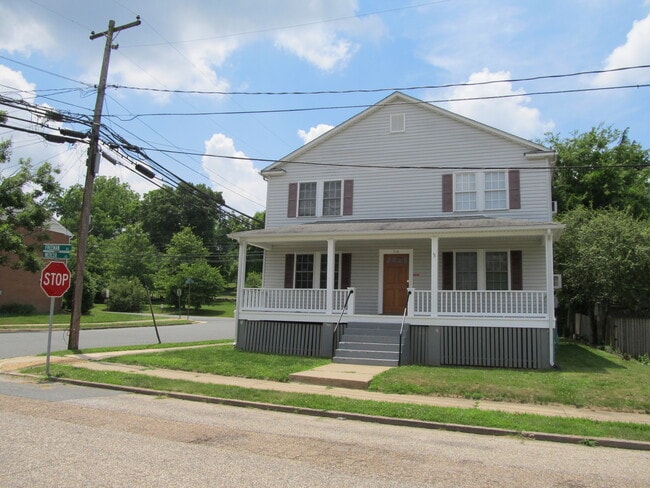 Building Photo - 710 Freeman St