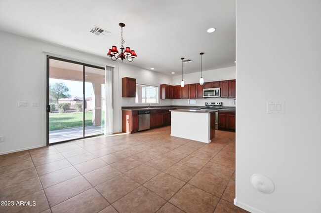Building Photo - 21941 Creosote Ct
