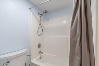 Building Photo - 7410 Lake Breeze Dr
