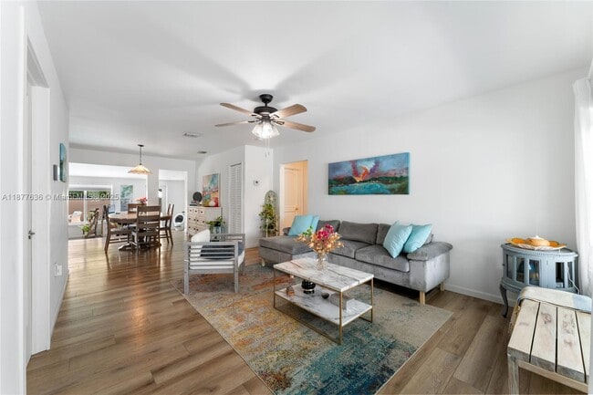 Building Photo - 2625 SW 67th Ave