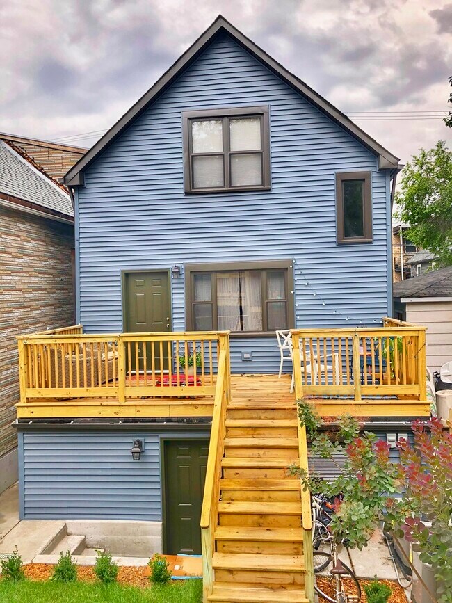 Foto del edificio - 1722 N Artesian Ave