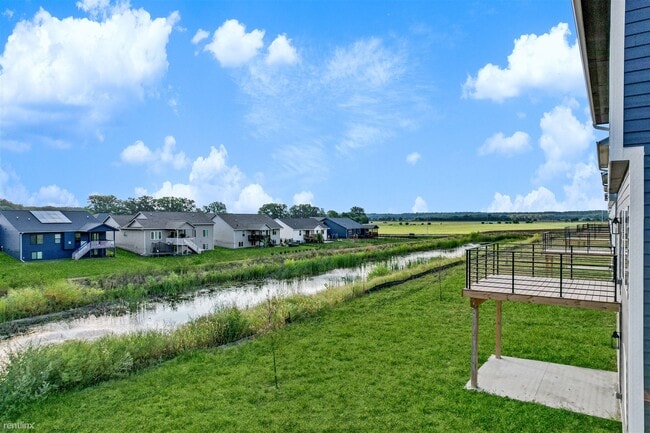Building Photo - 4 br, 2.5 bath House - Kings Grove Single ...