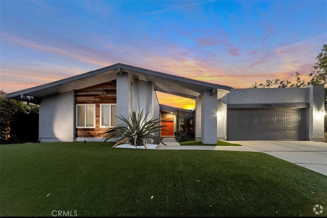 Building Photo - 7301 Darnoch Way
