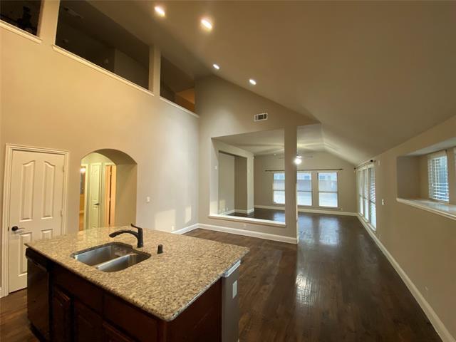 Foto del edificio - 701 Marietta Ln