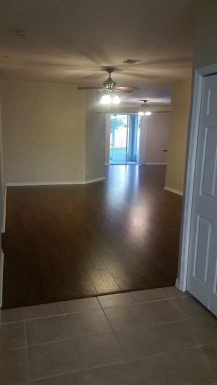 Building Photo - 5646 Indigo Crossing Dr