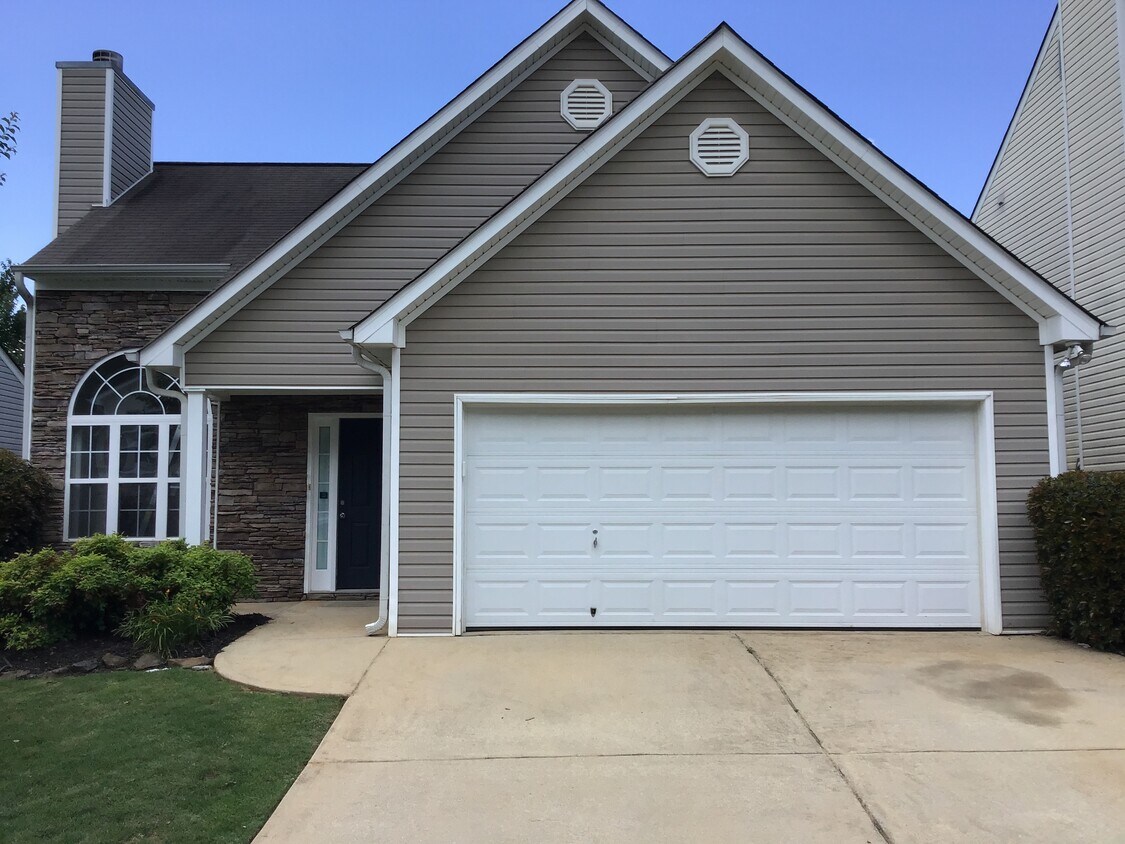 Foto principal - 294 Greystone Circle