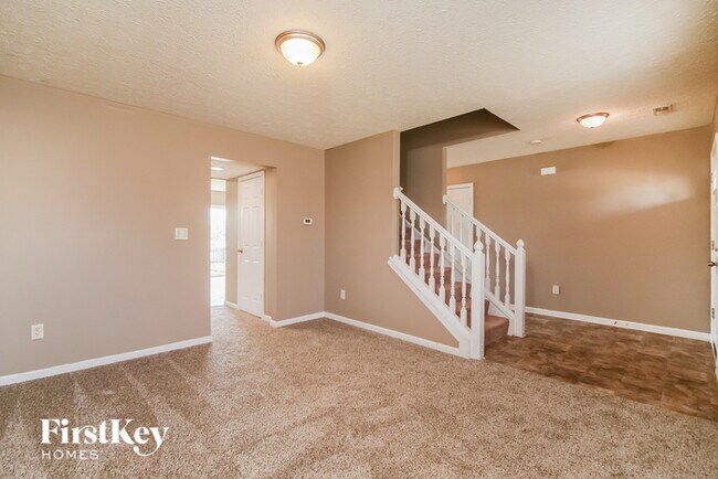 Foto del edificio - 7241 Graymont Dr