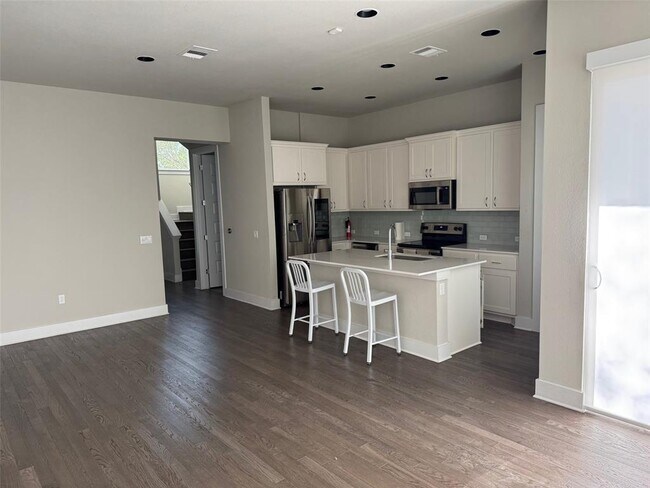 Foto del edificio - 3108 E 51st St