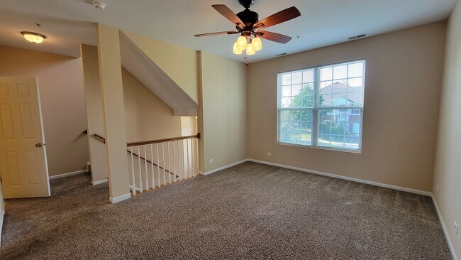 Building Photo - 2236 Beresford Dr