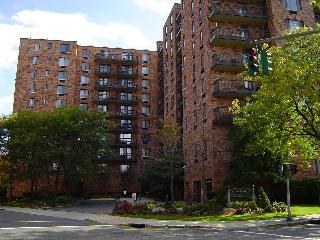 Primary Photo - 50 Columbus Ave
