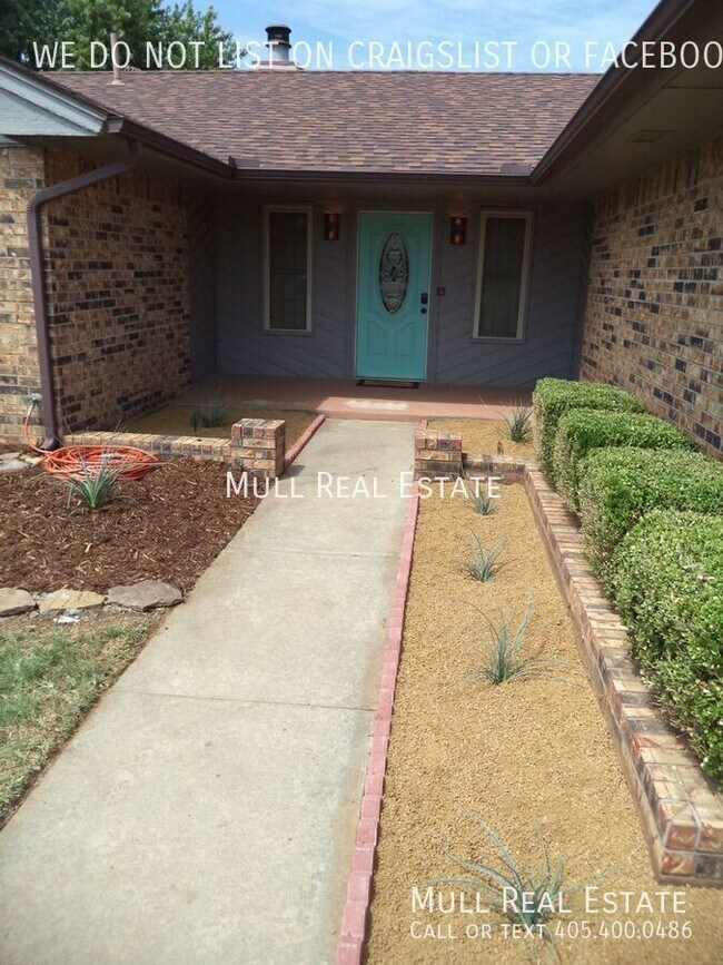 Building Photo - Furnished Single Family Home