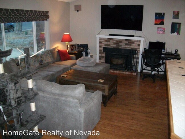 Building Photo - 3 br, 2.5 bath House - 1510 Kirston Street
