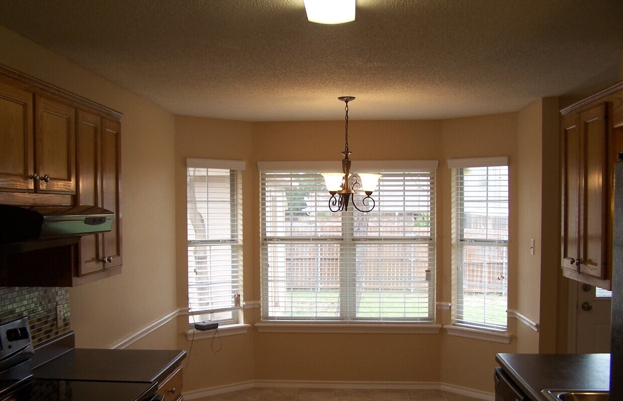 Foto del edificio - 1003 Enlow Cir