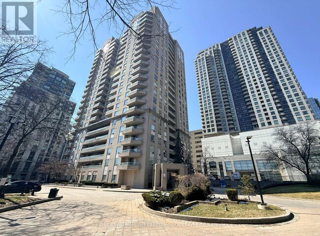 Photo du bâtiment - 18 Hillcrest Ave