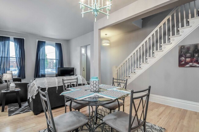 Building Photo - Remodeled 3 bedroom in Southside