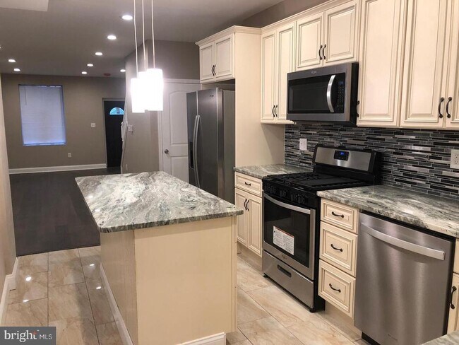 Foto del edificio - 3144 Aramingo Ave