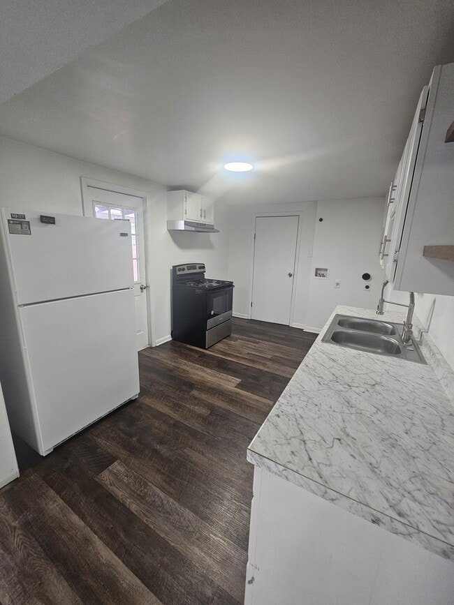 Foto del edificio - 330 S 9th St