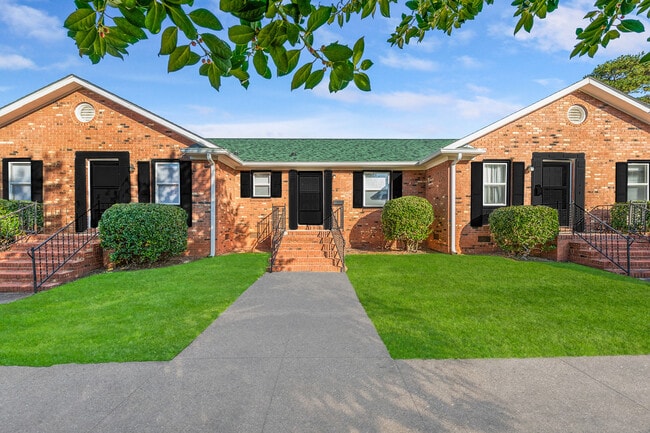 Building Photo - Ponderosa Apartments