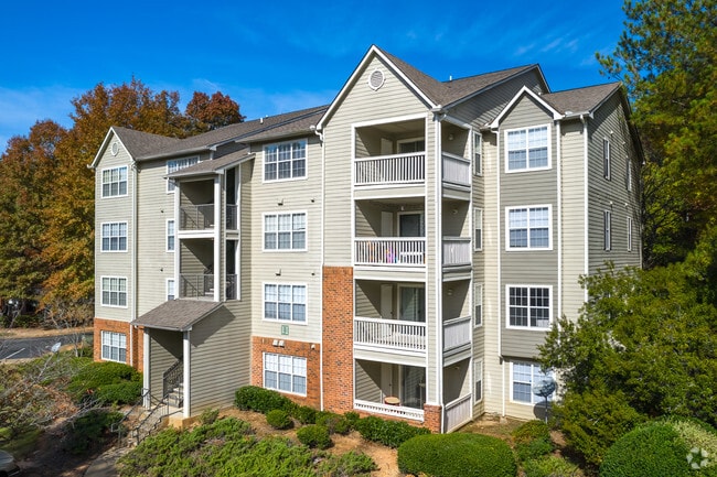 Building Photo - Ellington Woods