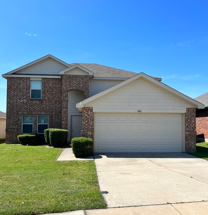 Primary Photo - Very Spacious 4/2.5 in Parkview Hills & Ea...