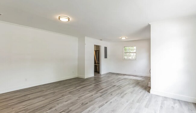 Foto del edificio - 3636 Turton Ave