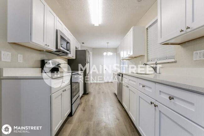 Building Photo - 3104 Shamrock Dr, Venice, FL 34293