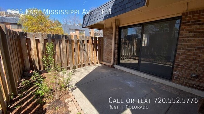 Foto del edificio - 7995 E Mississippi Ave