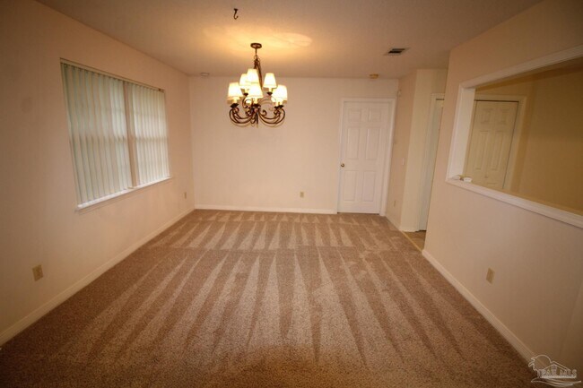 Building Photo - 3436 Esplanade Dr