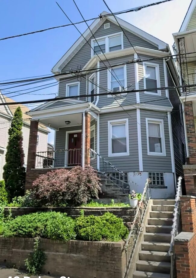house - 49 Dukes St