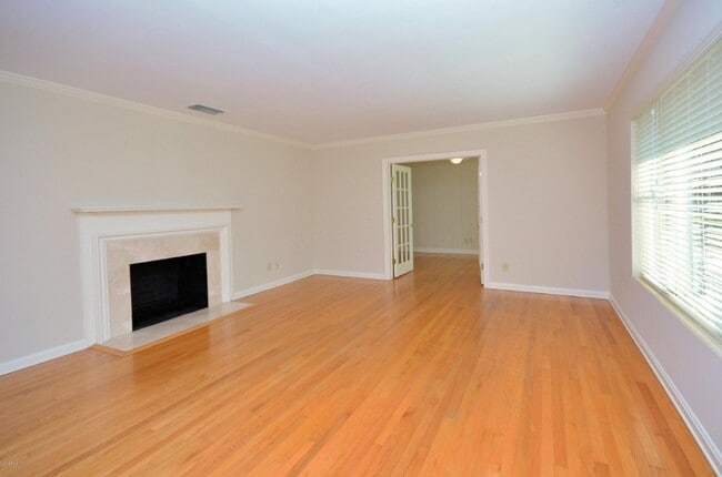 Building Photo - 4396 Gadsden Ct