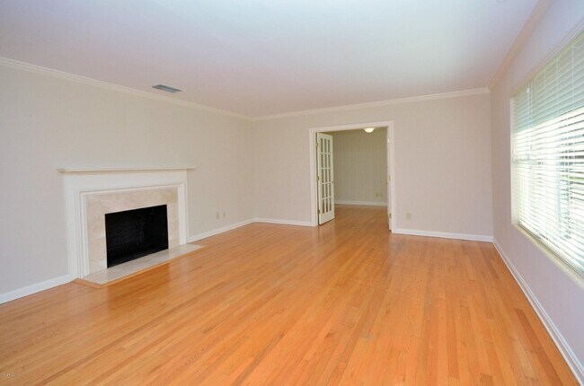 Foto del edificio - 4396 Gadsden Ct