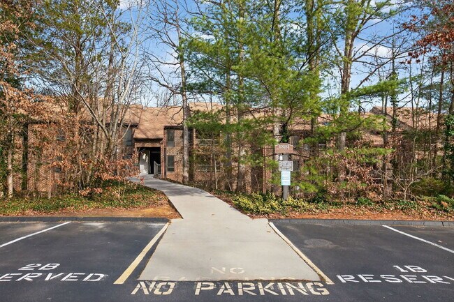 Building Photo - 23252 Chestnut Oak Ct