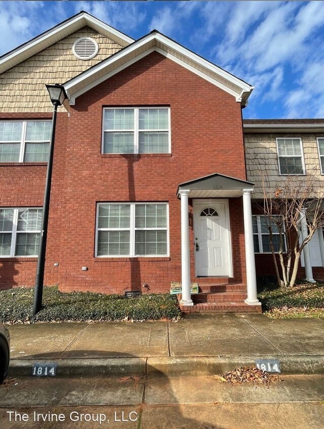 2 br, 2.5 bath House 1814 Station Drive House Rental in Prattville