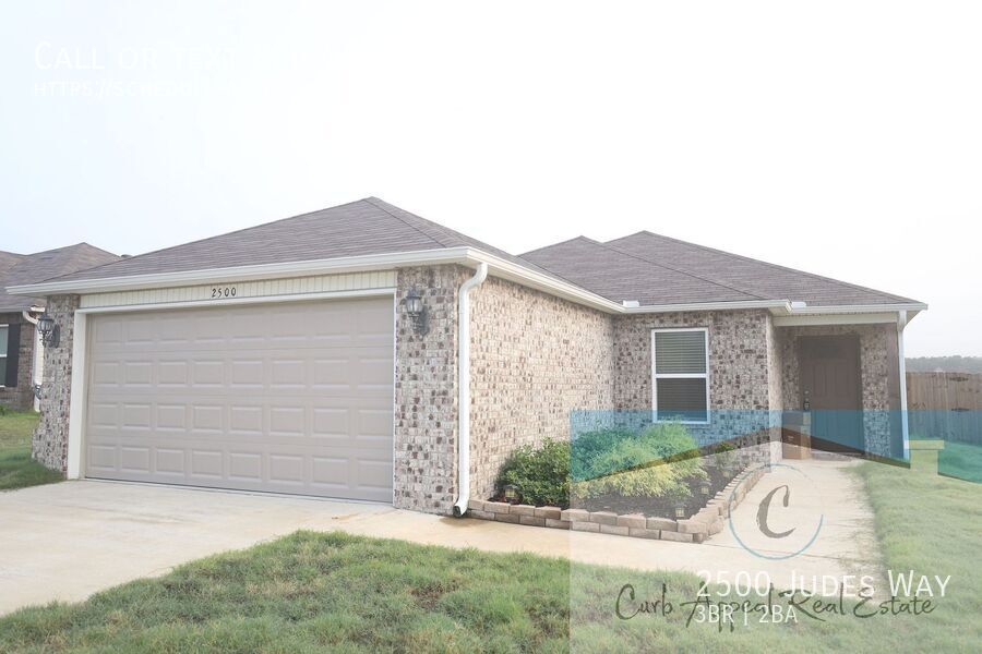 Foto principal - 3 bedroom 2 bath recently built home in Va...