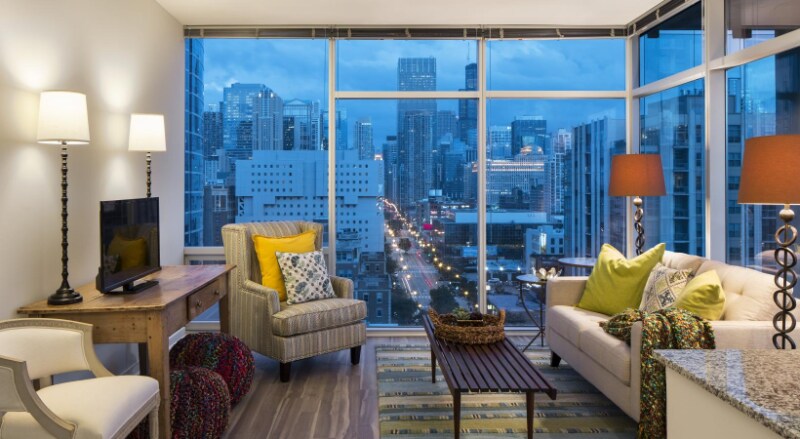 Foto principal - 807 N LaSalle St